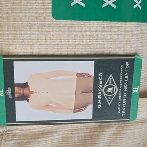 BRAND BEWOMEMENG.H. Bass & Co. Beige Ribbed Henley Full Sleeve